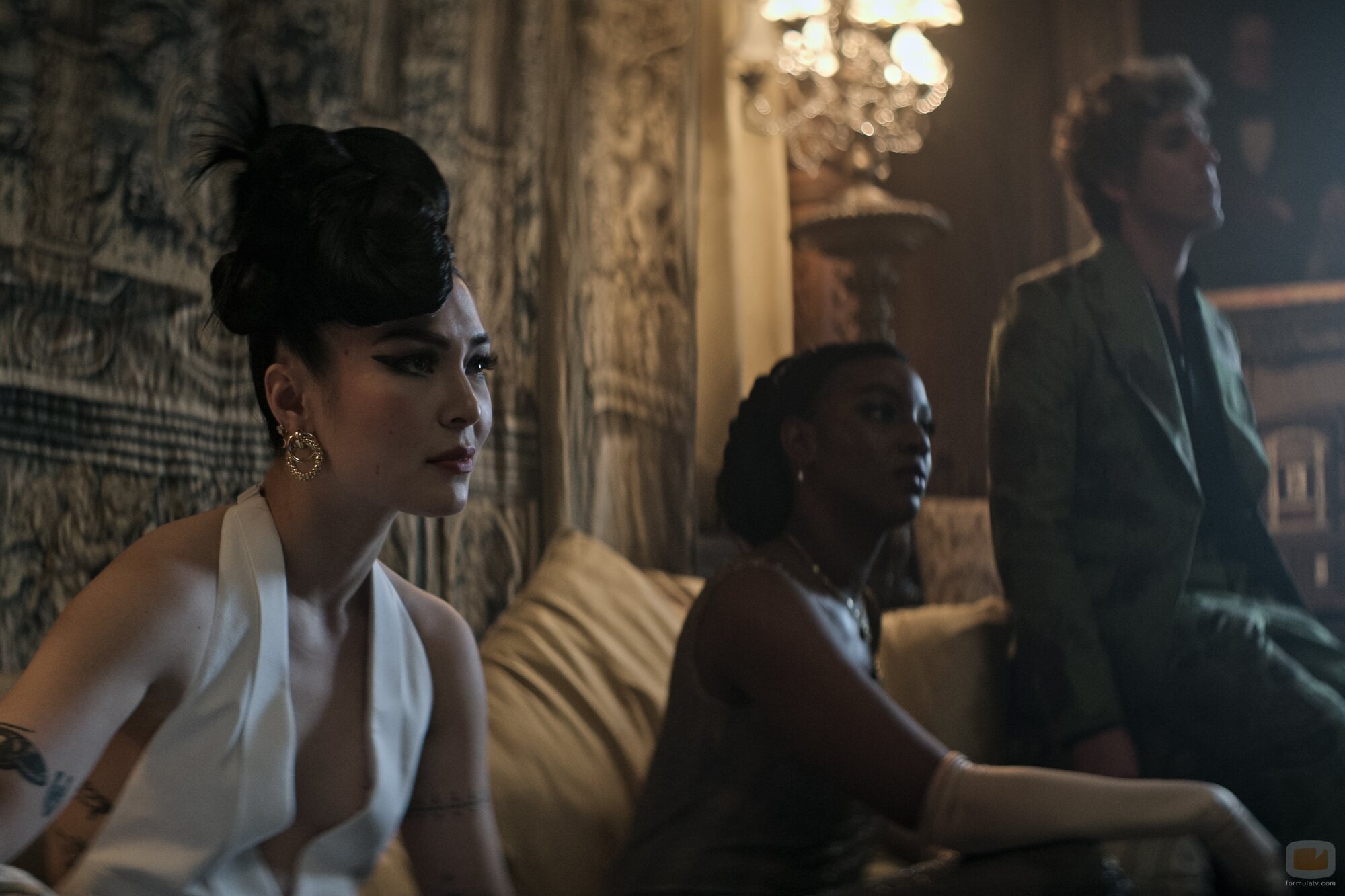 4x05 titulado 'El zorro y el sabueso' de 'You'