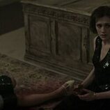 Charlotte Ritchie en el 4x05 de 'You'