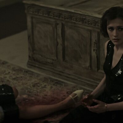 Charlotte Ritchie en el 4x05 de 'You'