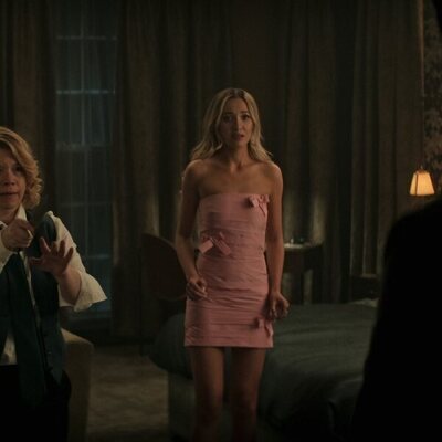 Tilly Keeper en Capítulo 6 titulado 'Grandes amigos' de 'You'