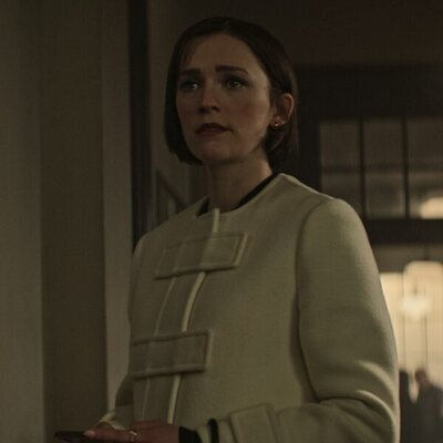 Charlotte Ritchie en la temporada 4 y el capítulo 06 de 'You'