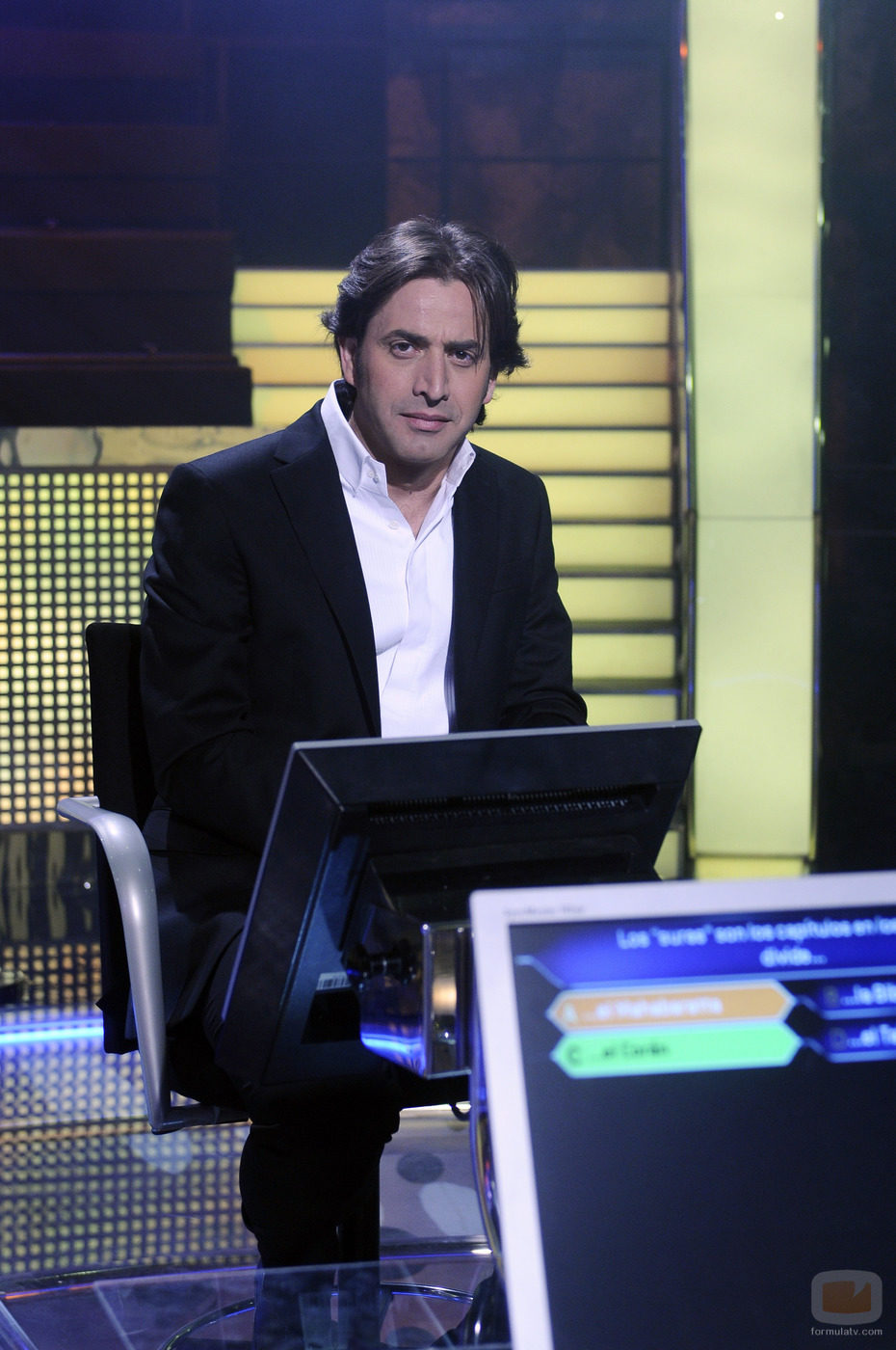 Antonio Garrido en el plató de '¿Quién quiere ser millonario?'
