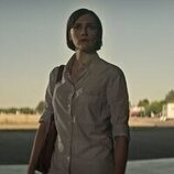 Charlotte Ritchie en 4x09 'Ella no está allí' de 'You'