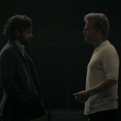 Penn Badgley en 4x10 titulado 'La muerte de Jonathan Moore' de 'You'