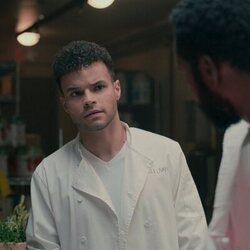 Chris Medlin y Dion Johnstone en el 3x02 de 'Dulces Magnolias'