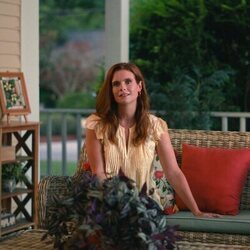 JoAnna García en Capítulo 2 titulado 'Un grado de compromiso' de 'Sweet Magnolias'