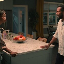 Heather Headley y Dion Johnstone en el 'Un grado de compromiso' de 'Dulces Magnolias'