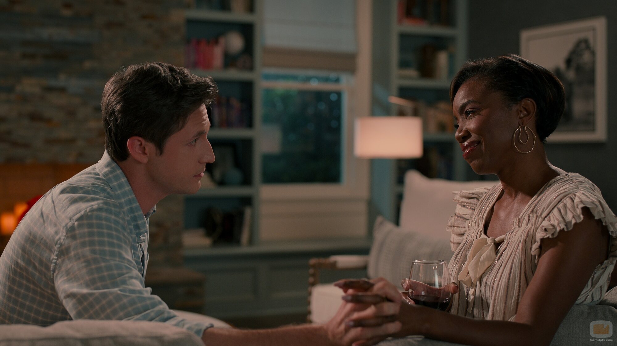 Heather Headley y Michael Shenefelt en Capítulo 4 titulado 'Sé valiente' de 'Sweet Magnolias'
