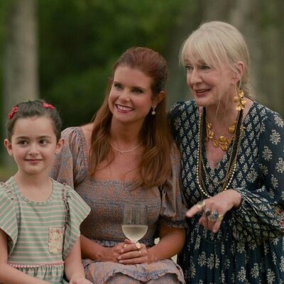 JoAnna García y Caroline Lagerfelt en la temporada 3 y el capítulo 05 de 'Sweet Magnolias'