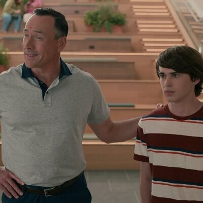 Chris Klein y Logan Allen en Capítulo 5 titulado 'Cimientos' de 'Sweet Magnolias'