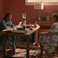 Jamie Lynn Spears y Heather Headley en el 'El teléfono estropeado' de 'Dulces Magnolias'