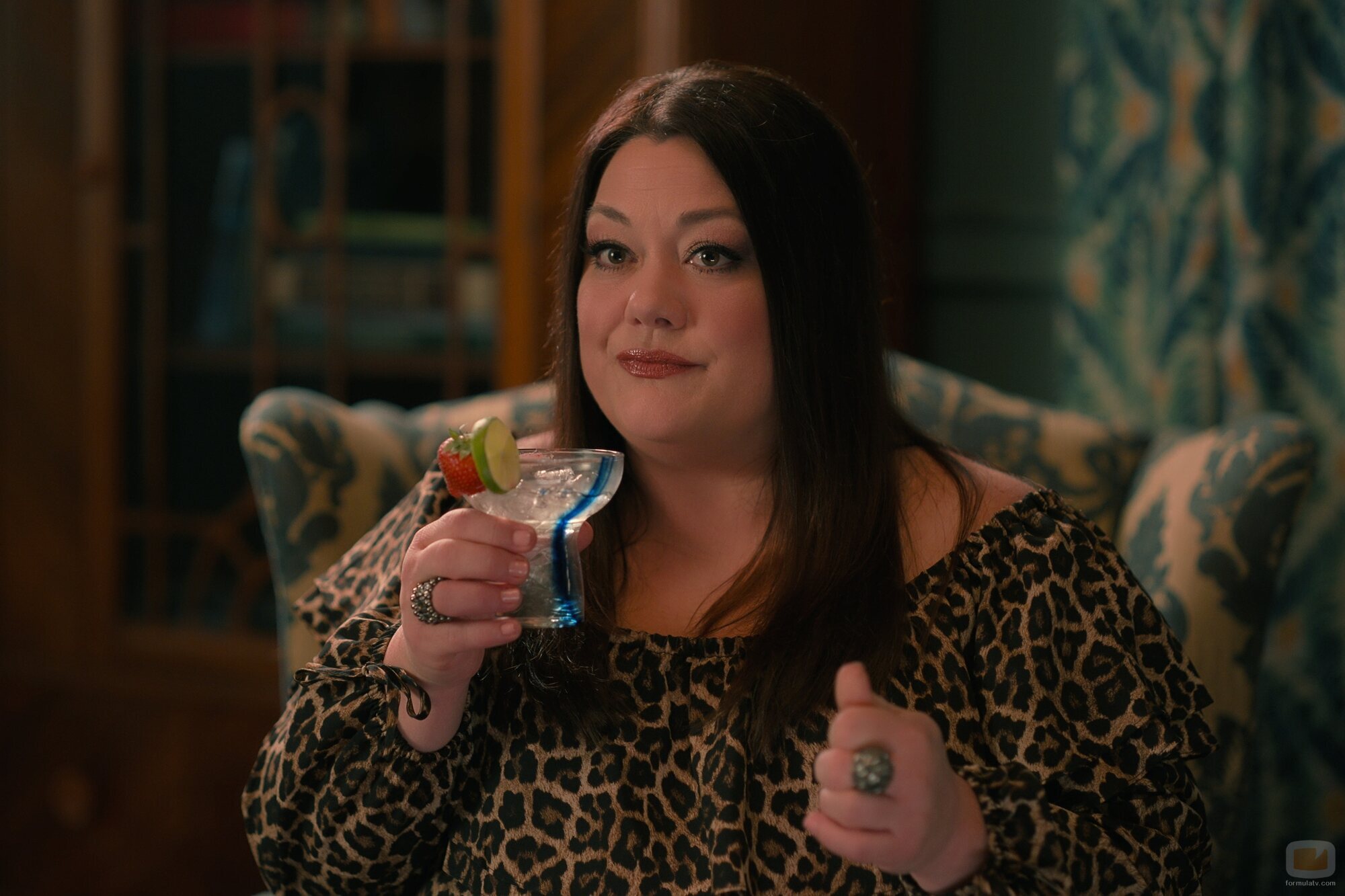Brooke Elliott en 'El teléfono estropeado' de 'Sweet Magnolias'