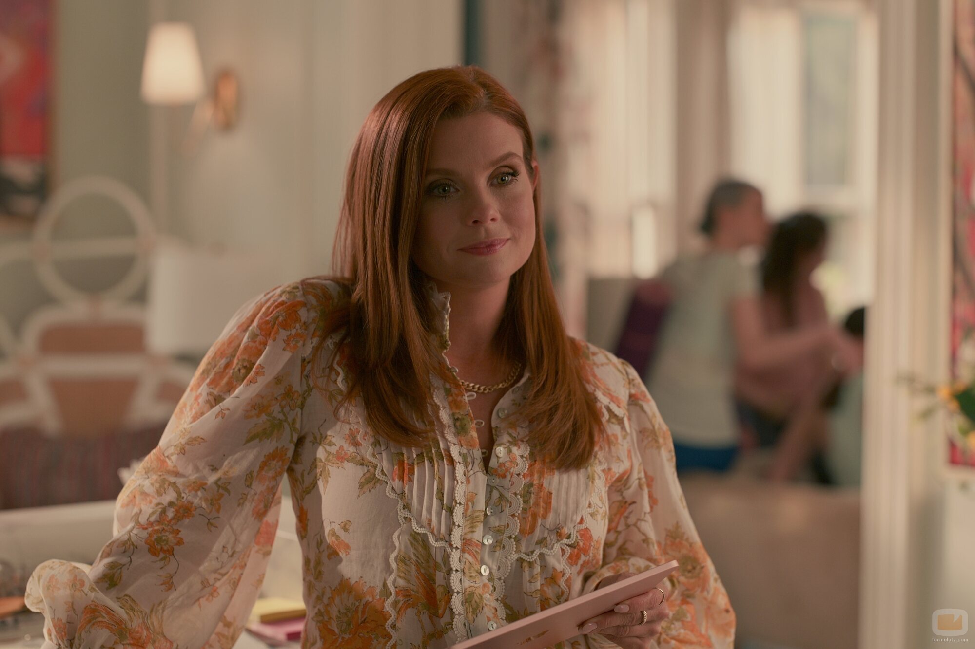 JoAnna García en 3x09 'El teléfono estropeado' de 'Sweet Magnolias'