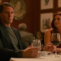 Justin Bruening y JoAnna García en el 3x09 de 'Dulces Magnolias'