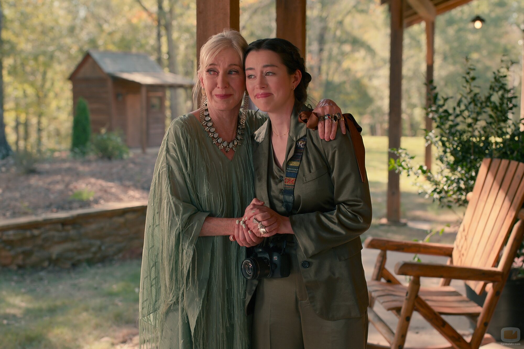 Anneliese Judge y Caroline Lagerfelt en el 3x10 de 'Dulces Magnolias'