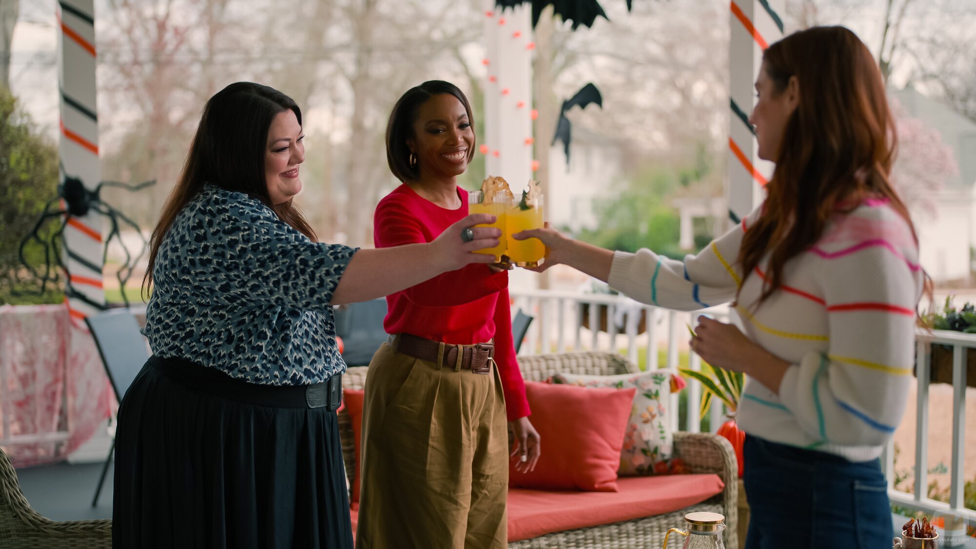 Brooke Elliott y Heather Headley en el 'Sueños prácticos' de 'Dulces Magnolias'