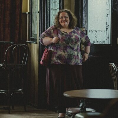 Jessica Gunning en el 1x01 de 'Baby Reindeer'