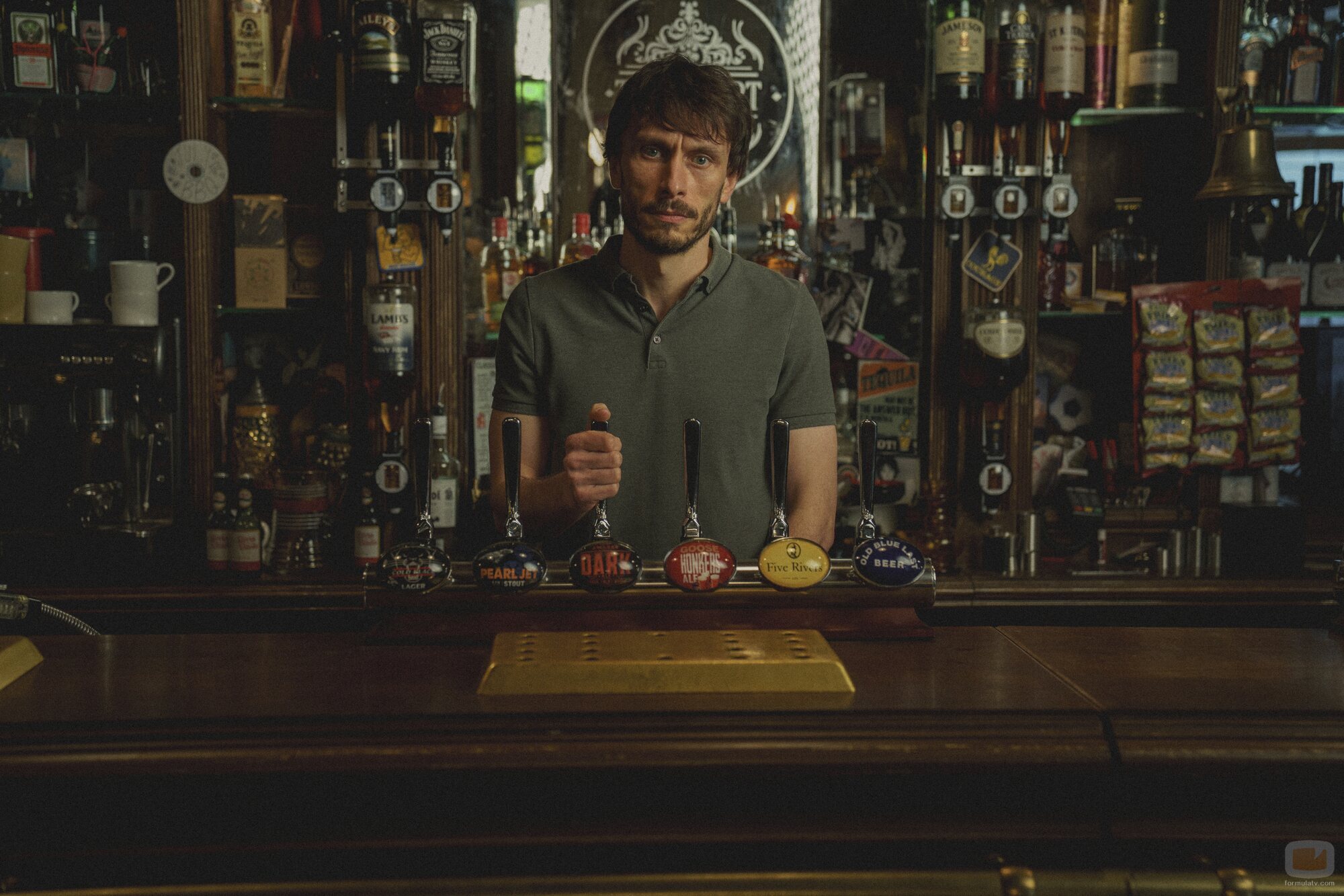 Escena de Richard Gadd en 'Episodio 1' de 'Mi reno de peluche'