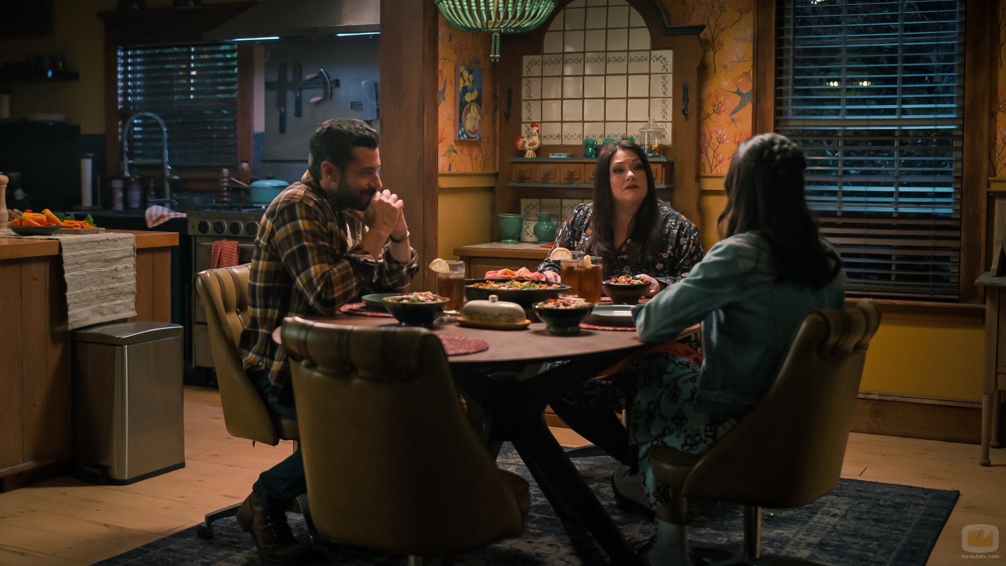 Brooke Elliott y Brandon Quinn en 'Abundante bendición' de 'Sweet Magnolias'