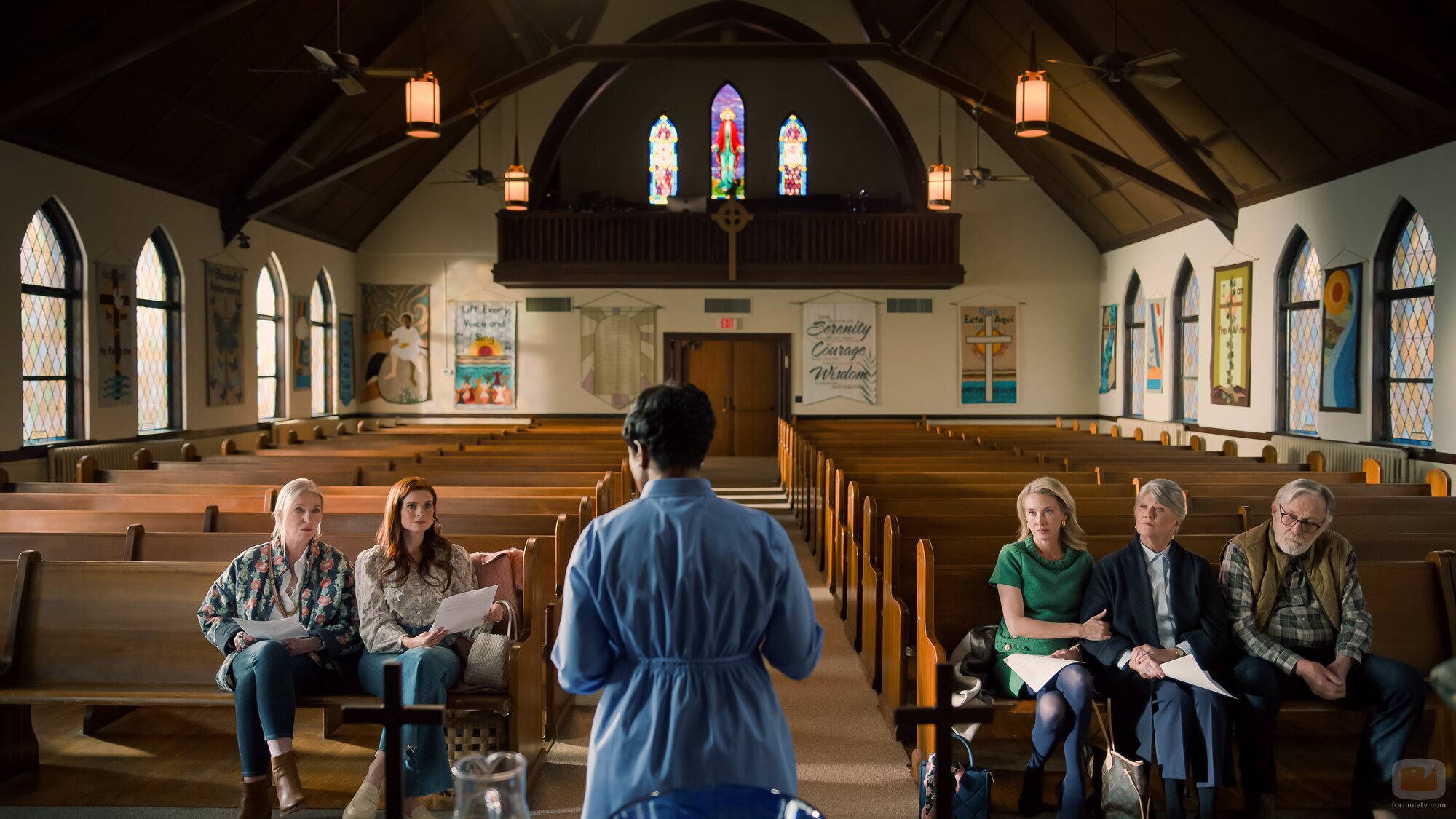 Wynn Everett y Caroline Lagerfelt en 'Cuán grande es Él' de 'Sweet Magnolias'