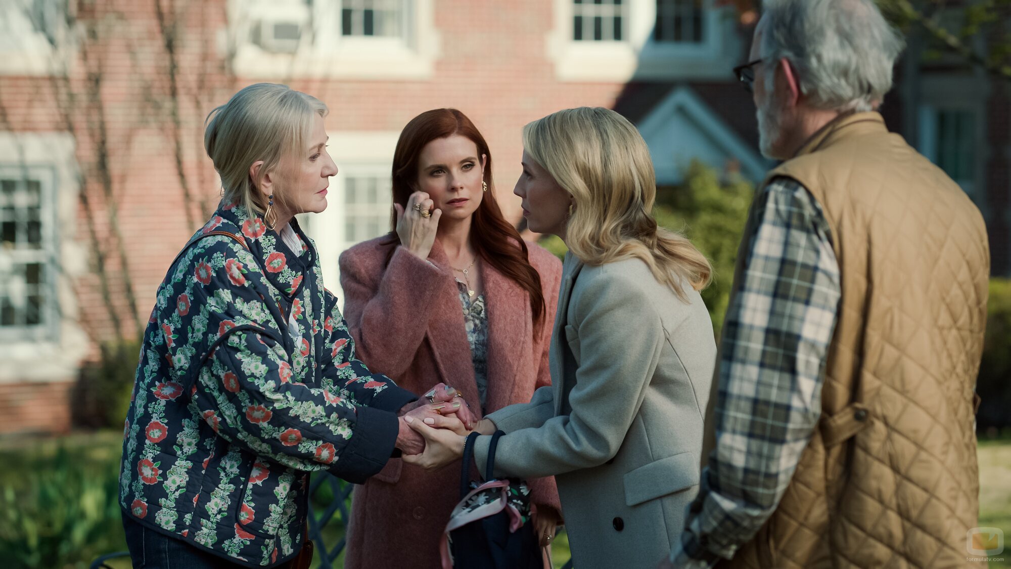 Wynn Everett y Caroline Lagerfelt en 4x04 titulado 'Cuán grande es Él' de 'Sweet Magnolias'