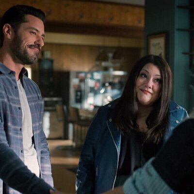 Brooke Elliott y Brandon Quinn en Capítulo 5 titulado 'Sin perder el norte' de 'Sweet Magnolias'