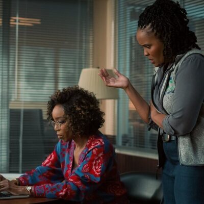 Heather Headley y Brittany L. Smith en Capítulo 6 titulado 'Suena la campana' de 'Sweet Magnolias'