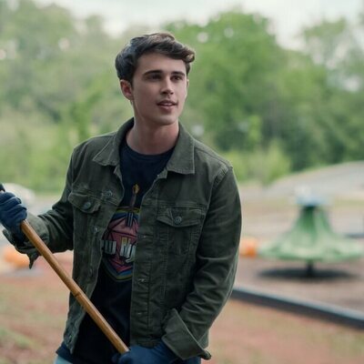 Logan Allen en el 4x06 de 'Sweet Magnolias'
