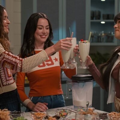 Anneliese Judge y Harlan Drum en el 4x08 de 'Dulces Magnolias'