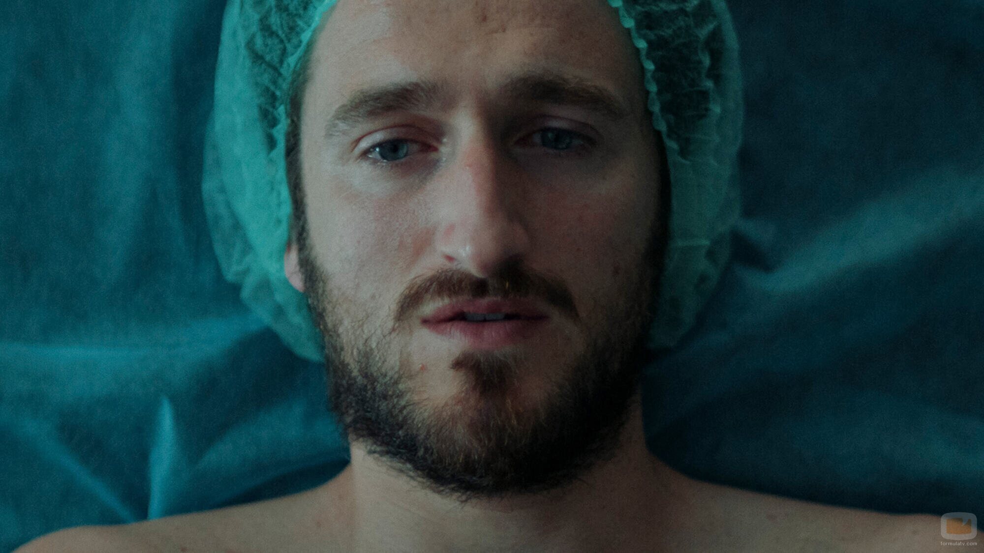 Joan Amargós en 1x01 titulado 'Eros y tanatorio' de 'A muerte'