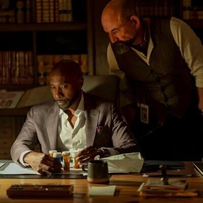 Morris Chestnut y Ritchie Coster en Capítulo 1 titulado 'Watson' de 'Watson'