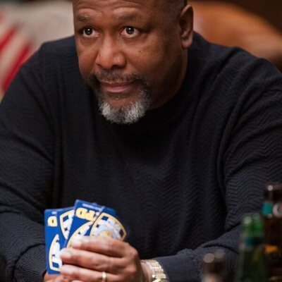 Imagen de Wendell Pierce en 2x05 'Elsbeth hace el pato' de 'Elsbeth'