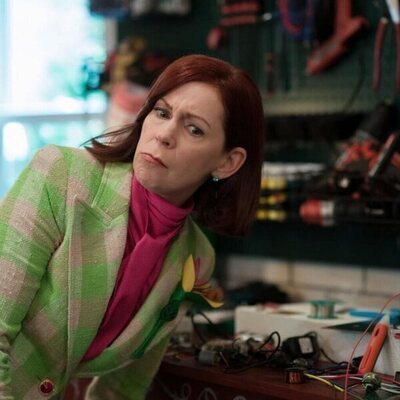 Carrie Preston en 2x06 'Oro, incienso y aseinato' de 'Elsbeth'