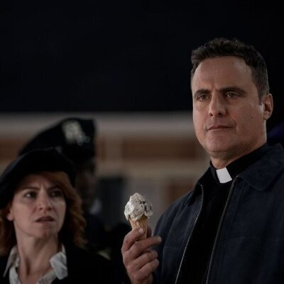Dominic Fumusa en 'Fatigas y problemas' de 'Elsbeth'