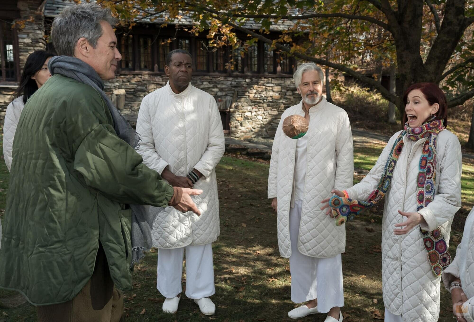 Carrie Preston y Eric McCormack en 2x09 'Ni sano ni salvo' de 'Elsbeth'