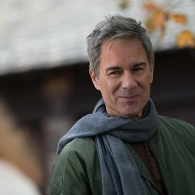 Eric McCormack en el 2x09 de 'Elsbeth'