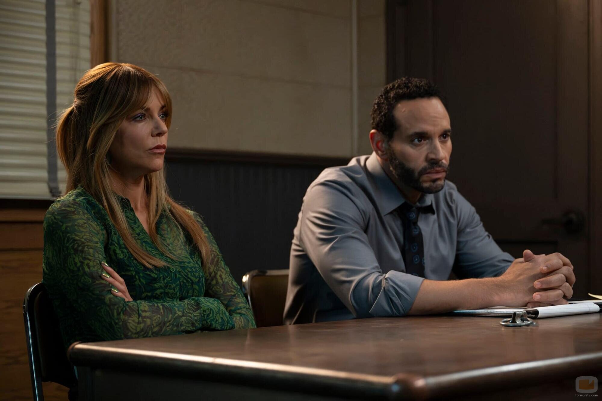Kaitlin Olson y Daniel Sunjata en Capítulo 3 titulado 'Cabrón miserable' de 'High Potential'