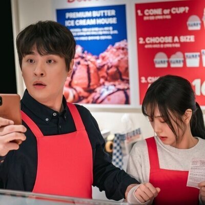 Kim Jisoo en 1x01 'Episodio 1' de 'Newtopia'