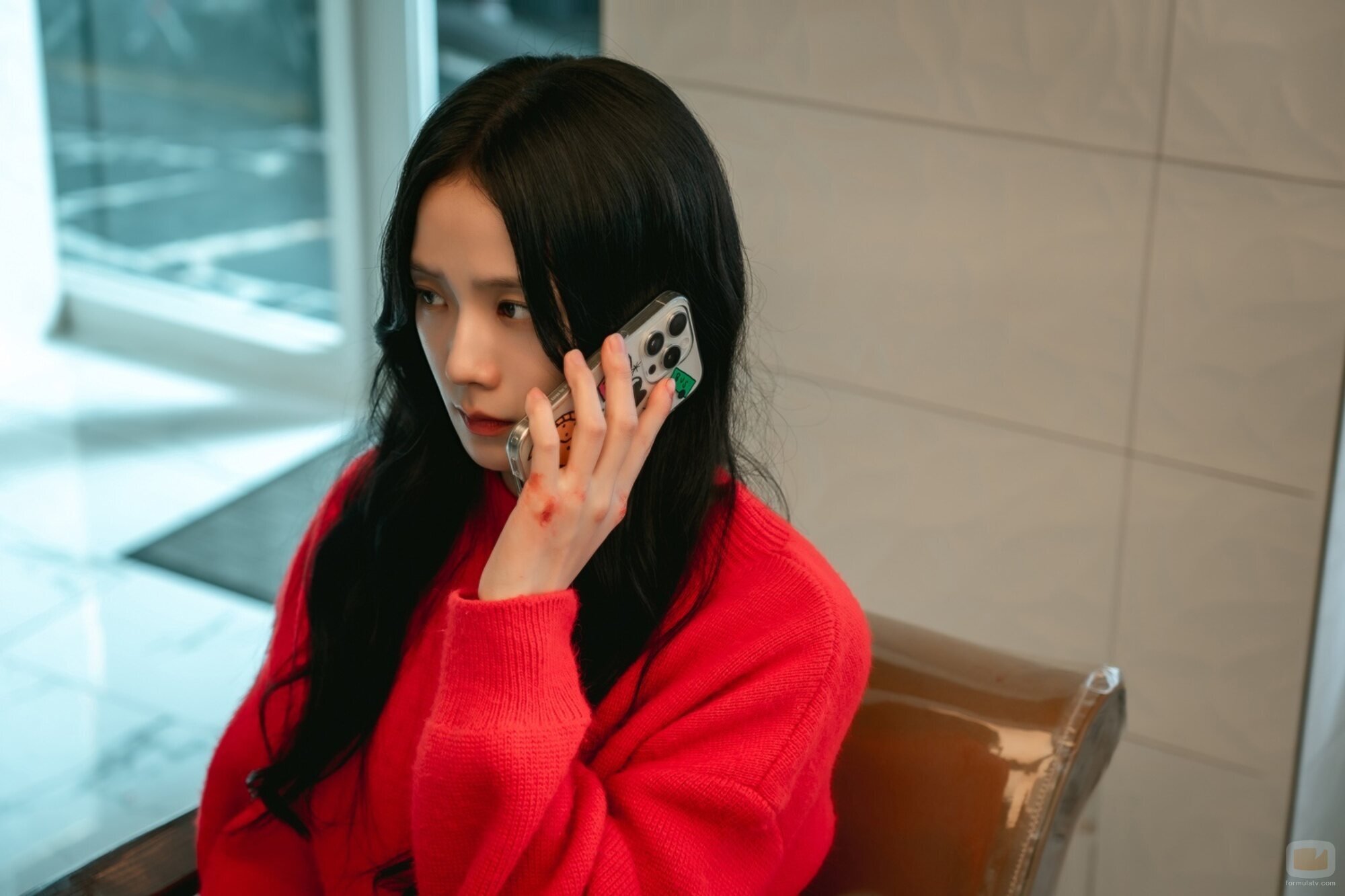 Kim Jisoo en 'Episodio 1' de 'Newtopia'