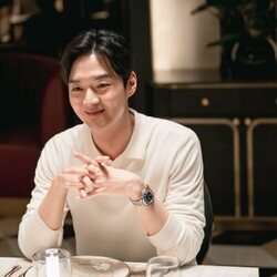 Kang Young-seok en Capítulo 1 titulado 'Episodio 1' de 'Newtopia'