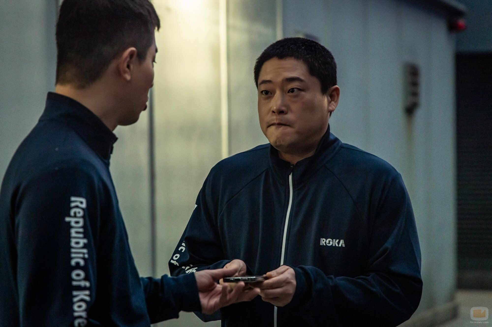 Im Sung-jae en 1x01 titulado 'Episodio 1' de 'Newtopia'