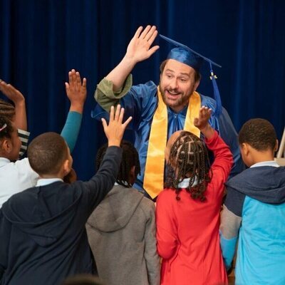 Charlie Day en 'Voluntarios' de 'Abbott Elementary'