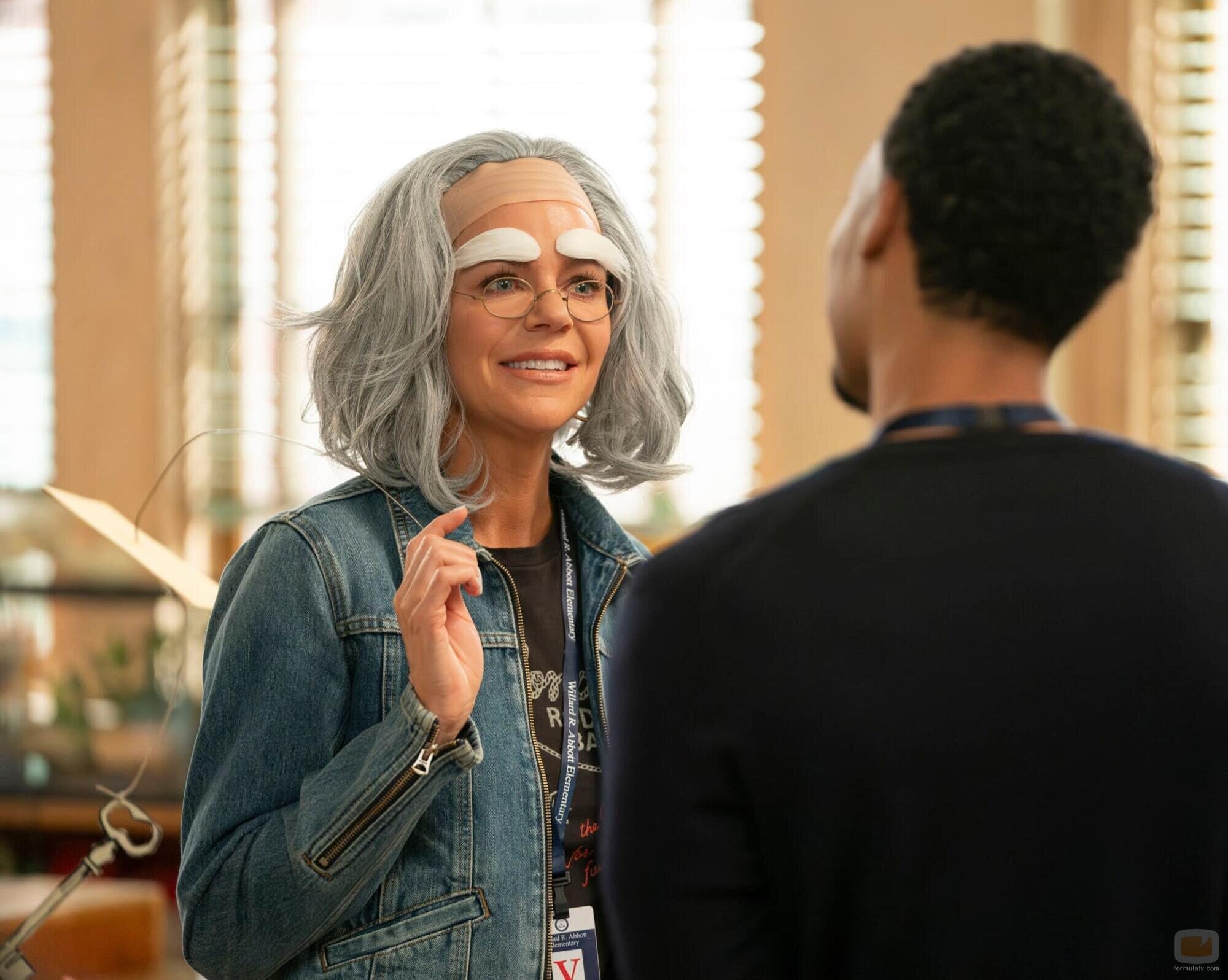 Kaitlin Olson en 'Voluntarios' de 'Colegio Abbott'