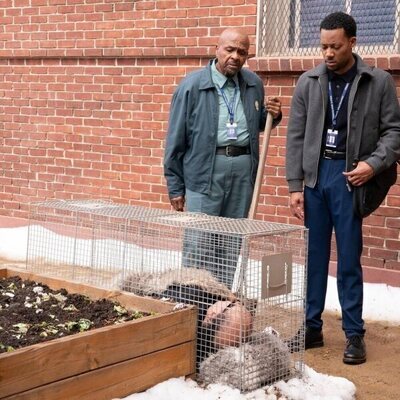 Tyler James Williams y William Stanford Davis en Capítulo 9 titulado 'Voluntarios' de 'Colegio Abbott'