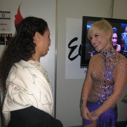 Soraya habla con Noa (Israel)