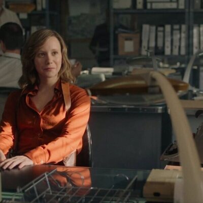 Foto de Laia Manzanares en el 1x01 de 'Asuntos internos'