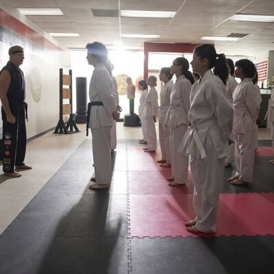 William Zabka en Capítulo 15 titulado 'Exdegenerado' de 'Cobra Kai'