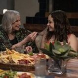 Mary Mouser en 6x15 'Exdegenerado' de 'Cobra Kai'