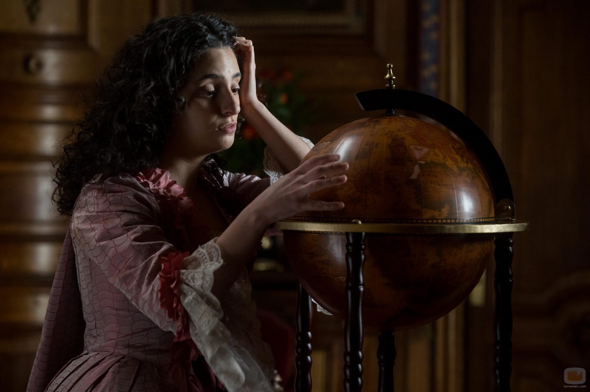 Alicia Armenteros en Capítulo 2 titulado 'A rey muerto, rey puesto' de 'La vida breve'