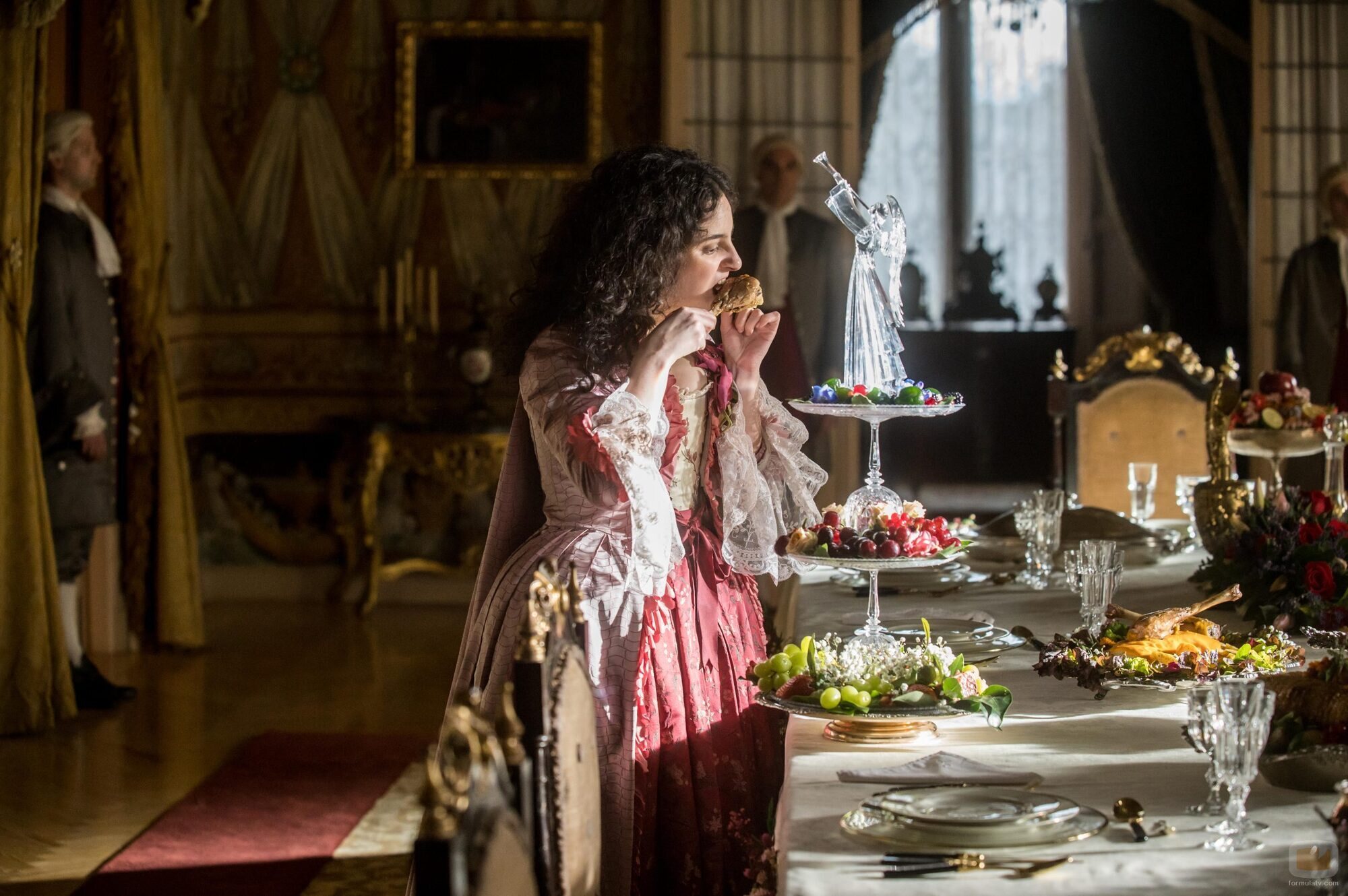 Still de Alicia Armenteros en 1x03 'Il Castrato' de 'La vida breve'